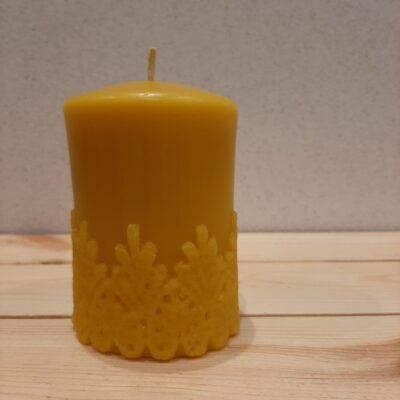 Walec z koronką ( mały) - wys. 9 cm